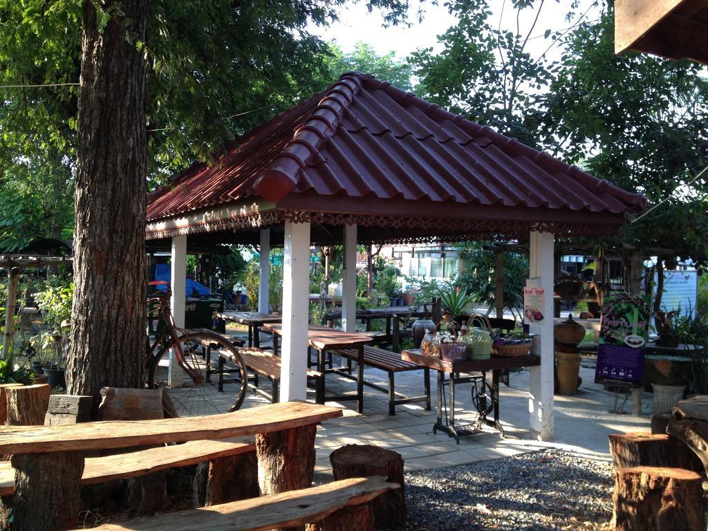The Little Lopburi Village Exterior foto