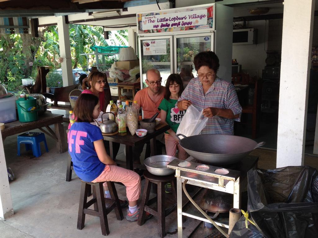 The Little Lopburi Village Exterior foto