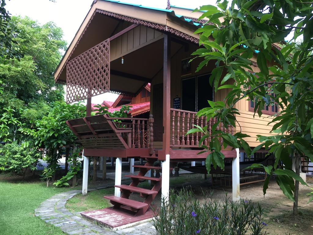 The Little Lopburi Village Exterior foto